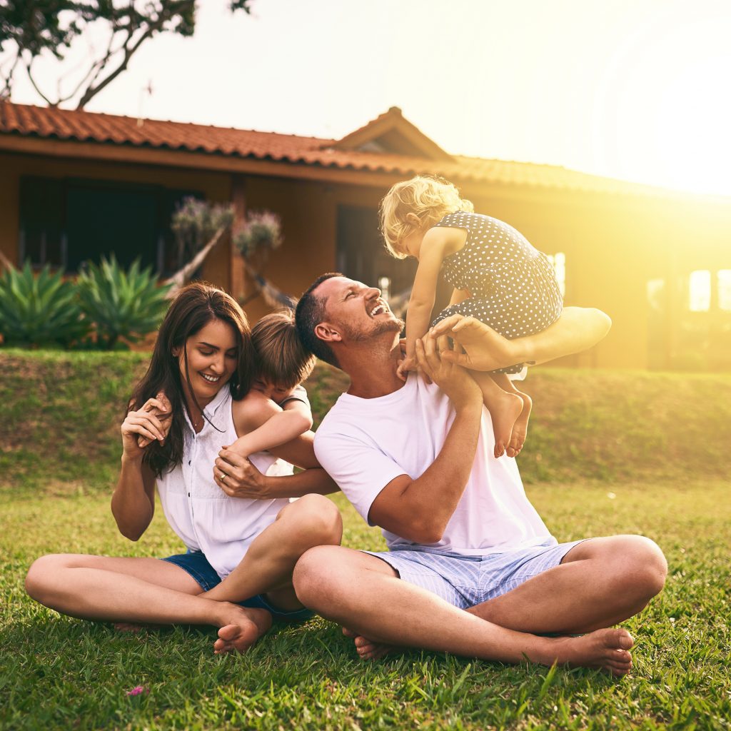 playful family enjoying sunny day in backyard 2026 01 09 09 37 22 utc